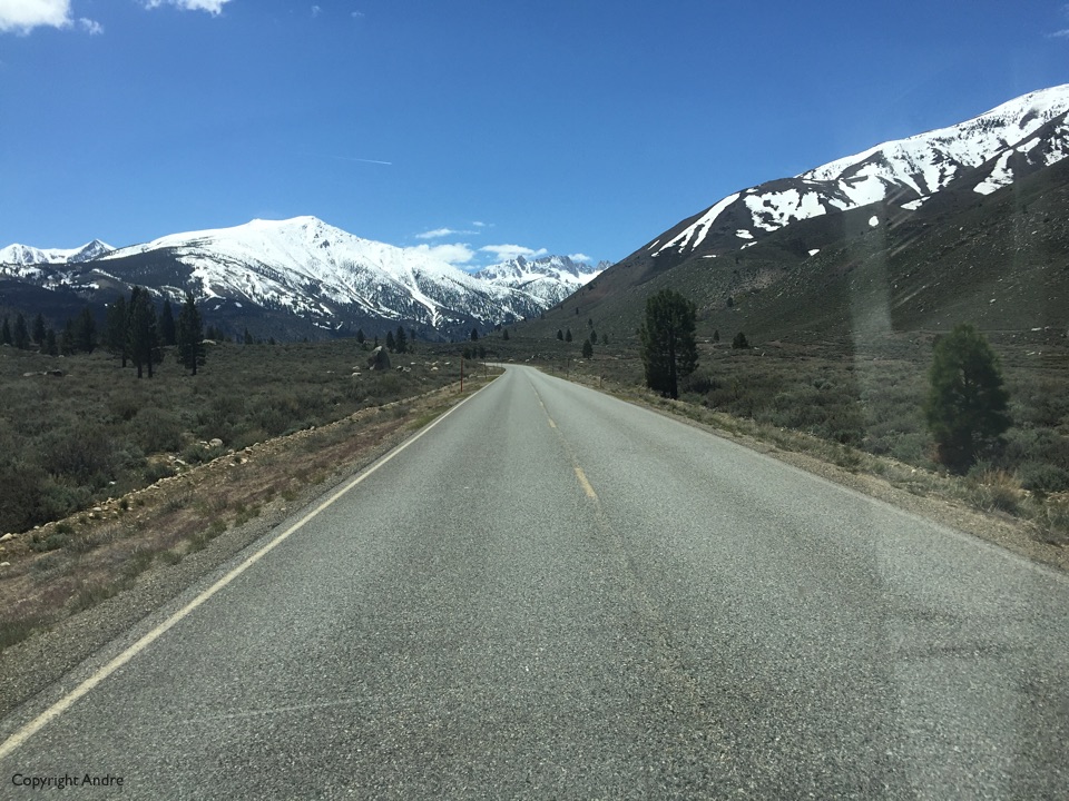 Heading into Twin Lakes.